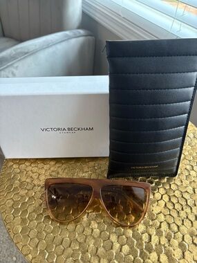 Victoria Beckham Brown Gradient Oversized Aviator Sunglasses